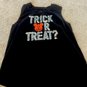 Disney World Trick or Treat shirt size medium